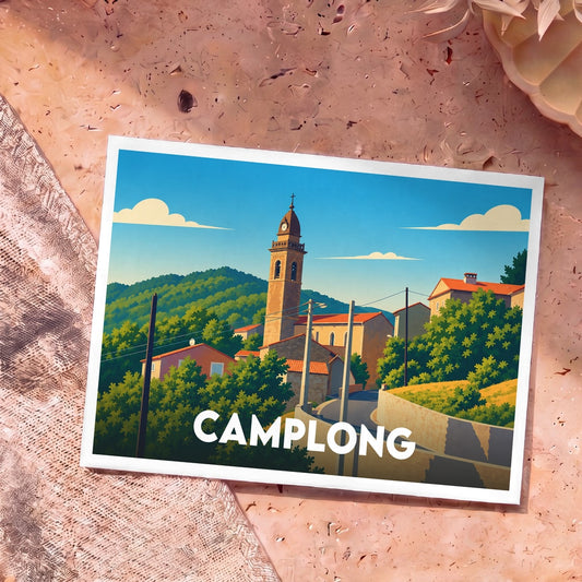 Carte postale souvenir de la ville de Camplong avec une illustration stylisée d'un village pittoresque et son clocher.