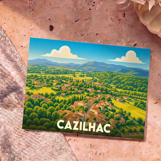 Carte postale souvenir de la ville de Cazilhac avec une illustration stylisée d'un village dans un paysage vallonné.