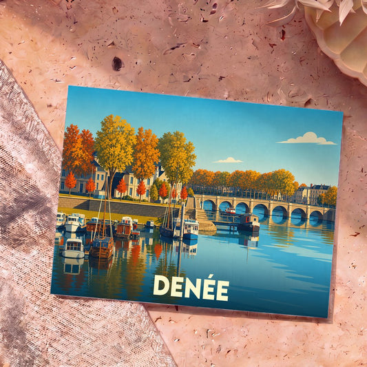 Carte postale souvenir de la ville de Denée avec une illustration stylisée d'un port fluvial en automne.