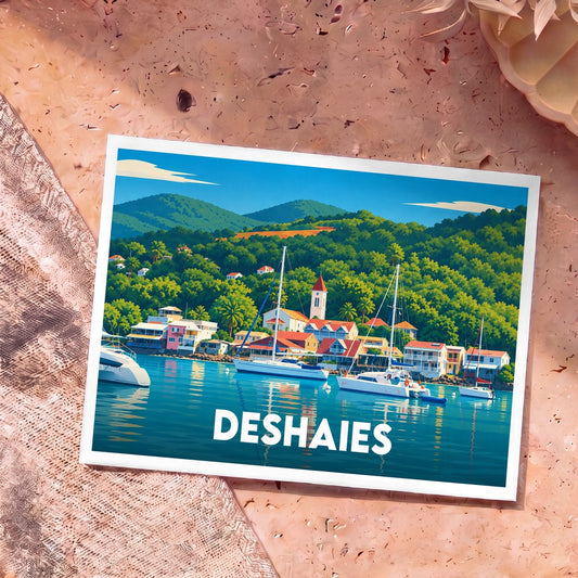 Carte postale souvenir de la ville de Deshaies avec une illustration stylisée d'un port de plaisance au pied de collines verdoyantes.