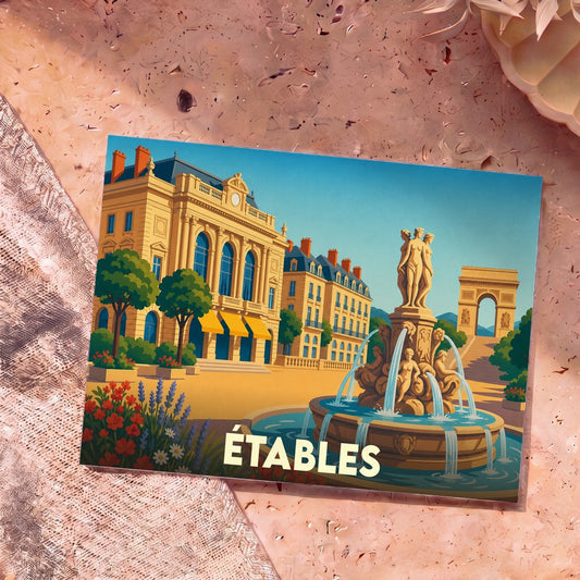 Carte postale souvenir de la ville de Étables avec une illustration stylisée d'une place animée, d'une fontaine sculptée et d'une architecture classique.