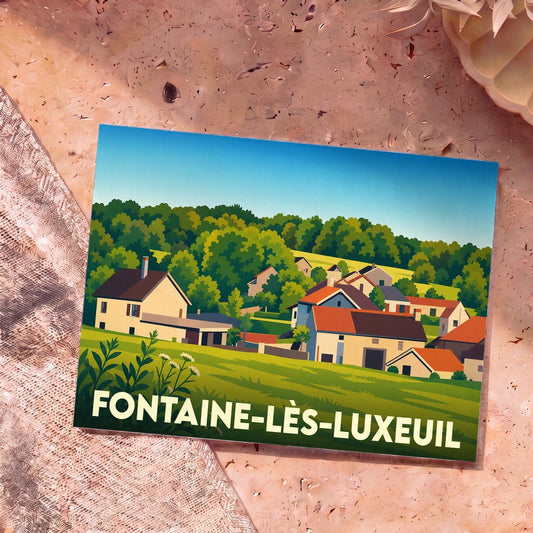 Carte postale souvenir de Fontaine-lès-Luxeuil arborant une illustration colorée et stylisée de ses maisons et de sa campagne verdoyante.