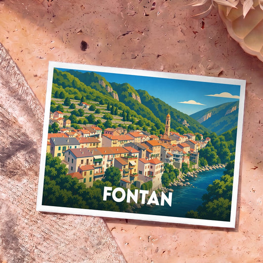 Carte postale souvenir de la ville de Fontan avec une illustration stylisée d'un village de montagne au bord de l'eau.