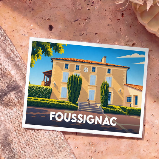 Carte postale souvenir de la ville de Foussignac avec une illustration stylisée de sa mairie.