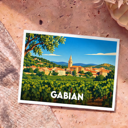 Carte postale souvenir de la ville de Gabian illustrée par une vue stylisée de son village et de ses vignobles.