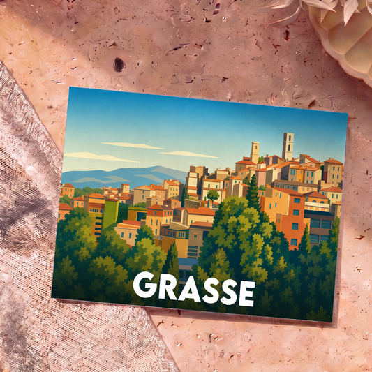 Carte postale souvenir de la ville de Grasse avec une illustration stylisée et colorée de ses maisons provençales.