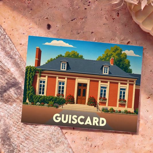 Carte postale souvenir de la ville de Guiscard illustrant une élégante maison bourgeoise en briques rouges.