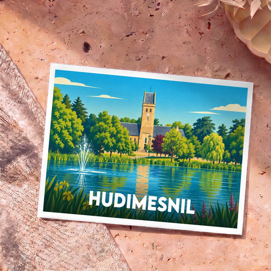 Carte postale souvenir de la ville de Hudimesnil avec une illustration stylisée d'une église au bord de l'eau.