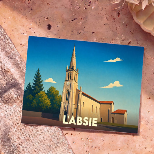 Carte postale souvenir de la ville de L'Absie illustrant son église dans un style épuré et coloré.