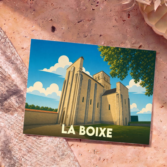Carte postale souvenir de La Boixe représentant une illustration stylisée de son église romane sous un ciel bleu.