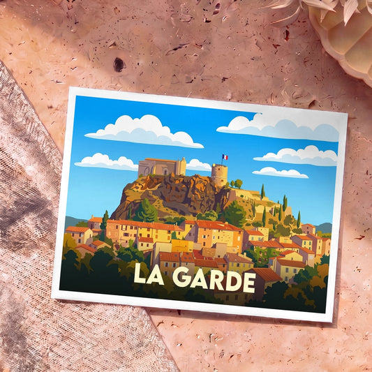 Carte postale souvenir de la ville de La Garde avec une illustration stylisée de son rocher et de sa vieille ville.