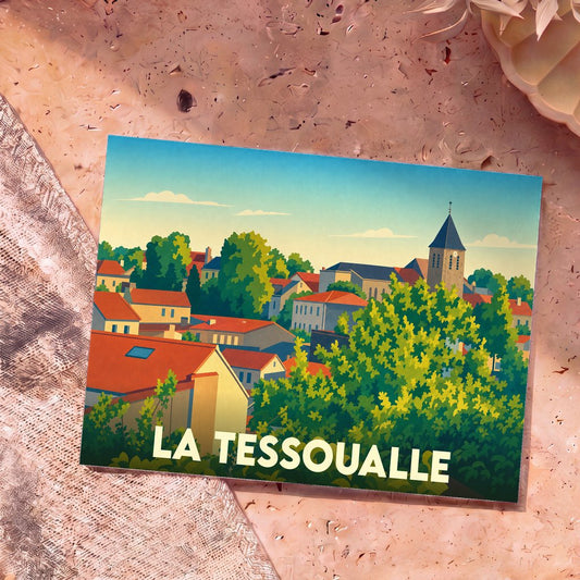 Carte postale souvenir de la ville de La Tessoualle avec une illustration stylisée de ses toits et de son église.