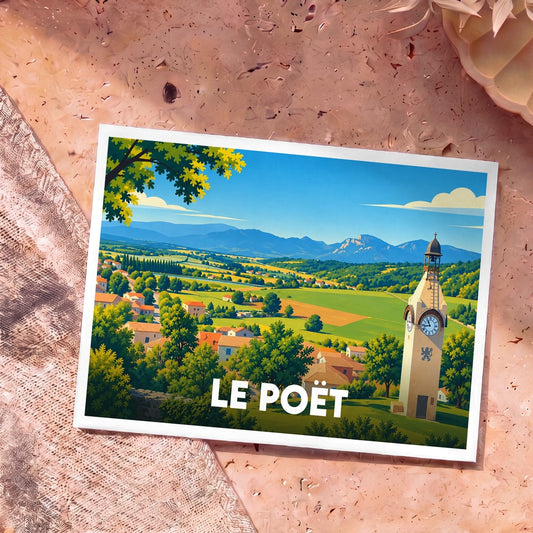 Carte postale souvenir de la ville de Le Poët avec une illustration stylisée d'un paysage provençal et d'une tour d'horloge.