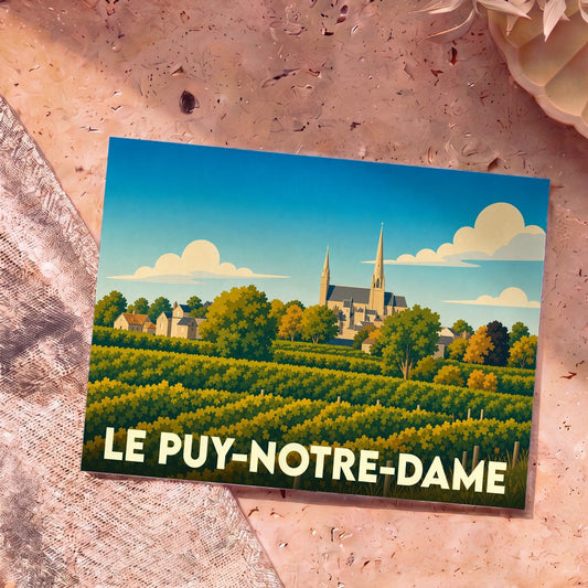 Carte postale souvenir de la ville de Le Puy-Notre-Dame avec une illustration stylisée de son église dominant les vignobles.