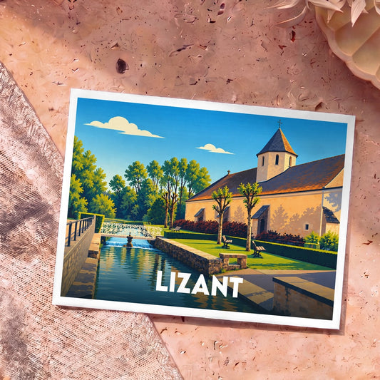 Carte postale souvenir de la ville de Lizant avec une illustration stylisée d'une église au bord de l'eau.