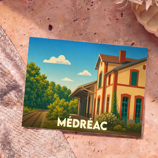 Carte postale souvenir de la ville de Médréac illustrant sa gare ferroviaire dans un style graphique et coloré.