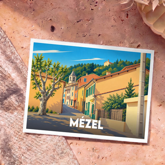 Carte postale souvenir de la ville de Mézel avec une illustration stylisée d'une rue ensoleillée.