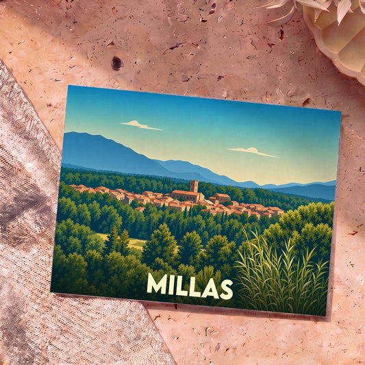 Carte postale souvenir de la ville de Millas avec une illustration stylisée de ses toits et de son clocher nichés dans la verdure.