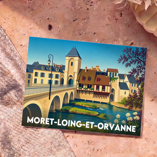 Carte postale souvenir de la ville de Moret-Loing-et-Orvanne avec une illustration stylisée de son pont et de ses maisons médiévales au bord de l'eau.