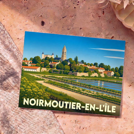 Carte postale souvenir de Noirmoutier-en-l'Île avec une illustration colorée et stylisée de la ville et de ses marais salants.