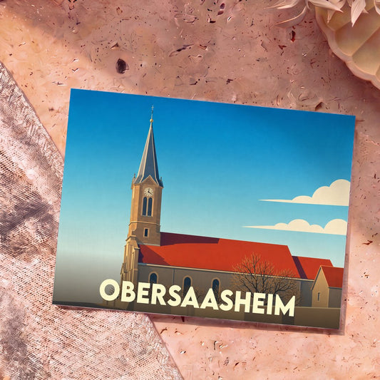 Carte postale souvenir de la ville d'Obersaasheim avec une illustration stylisée de son église au clocher pointu.