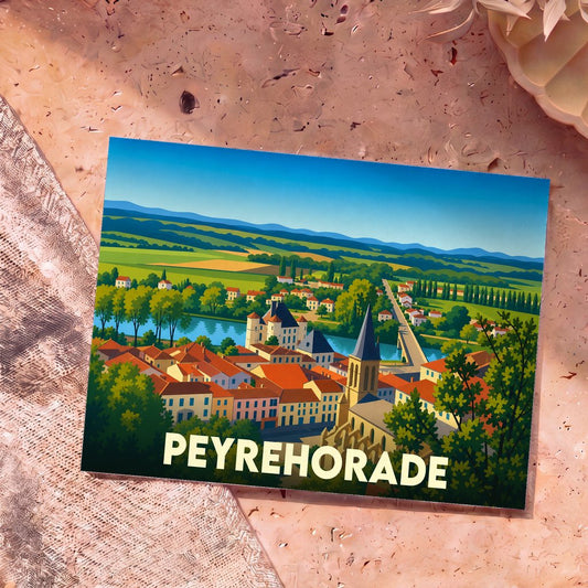 Carte postale souvenir de la ville de Peyrehorade avec une illustration stylisée et colorée de son paysage urbain et fluvial.
