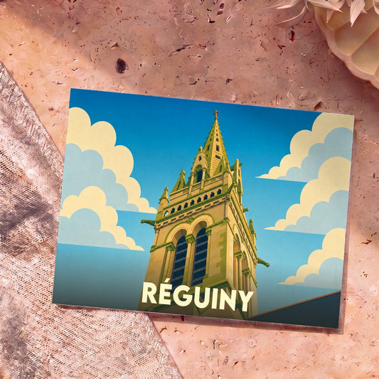 Carte postale souvenir de la ville de Réguiny avec une illustration stylisée de son église.