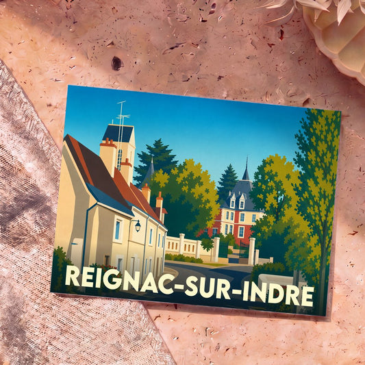 Carte postale souvenir de la ville de Reignac-sur-Indre avec une illustration stylisée et colorée.