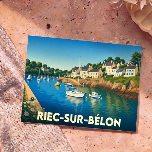 Carte postale souvenir de la ville de Riec-sur-Bélon avec une illustration stylisée de son port.