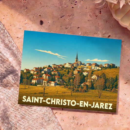 Carte postale souvenir de la ville de Saint-Christo-en-Jarez avec une illustration stylisée du village et de son église.