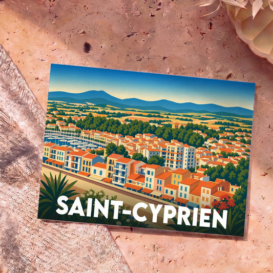 Carte postale souvenir de la ville de Saint-Cyprien avec une illustration stylisée et colorée du port et des montagnes.