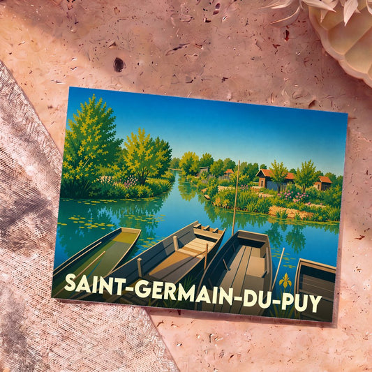 Carte postale souvenir de Saint-Germain-du-Puy illustrant des barques traditionnelles sur un canal verdoyant.