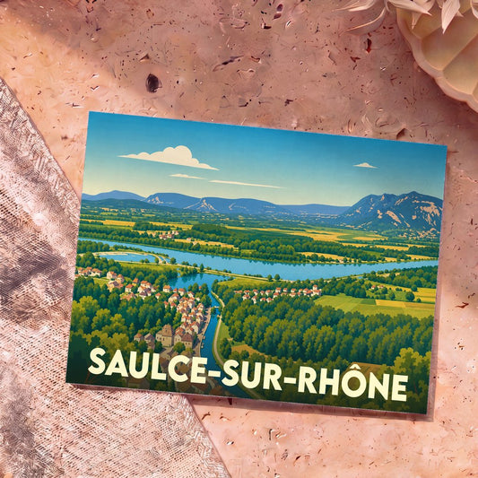 Carte postale souvenir de la ville de Saulce-sur-Rhône avec une illustration stylisée d'un paysage de vallée.