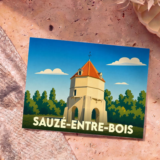 Carte postale souvenir de la ville de Sauzé-entre-Bois illustrée d'une tour octogonale stylisée.
