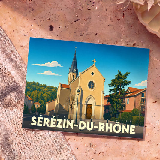 Carte postale souvenir de la ville de Sérézin-du-Rhône avec une illustration stylisée de son église sous un ciel bleu.