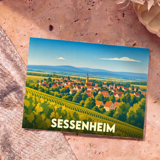 Carte postale souvenir de la ville de Sessenheim avec une illustration stylisée d'un village et de ses vignobles.