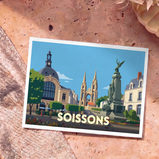 Carte postale souvenir de la ville de Soissons avec une illustration stylisée de ses monuments et personnages.