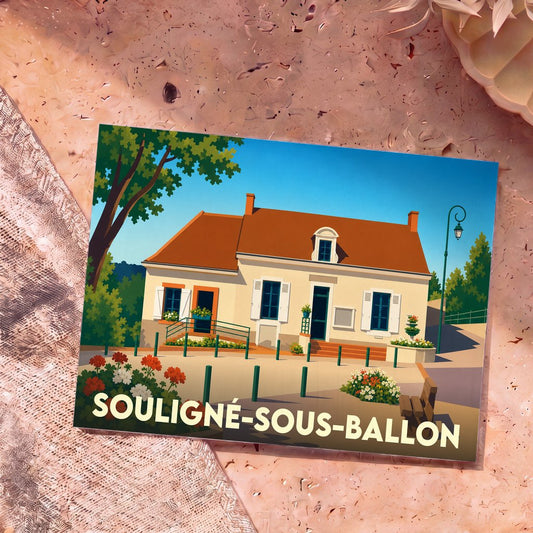 Carte postale souvenir de la ville de Souligné-sous-Ballon avec une illustration stylisée d'une maison de village.