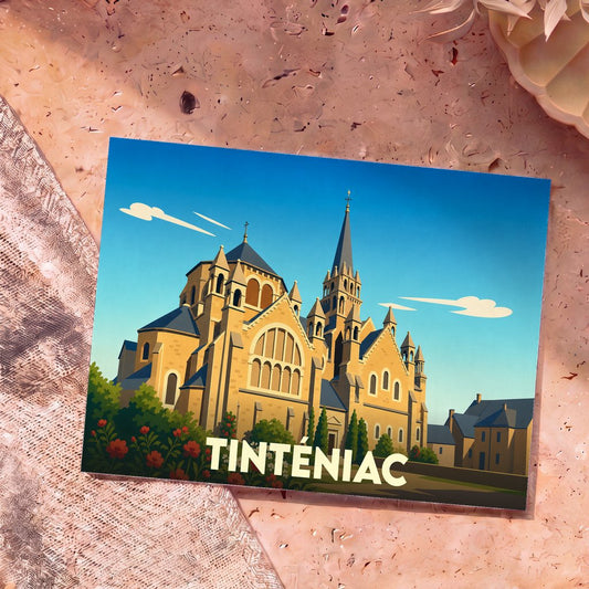 Carte postale souvenir de la ville de Tinténiac avec une illustration stylisée de son église.