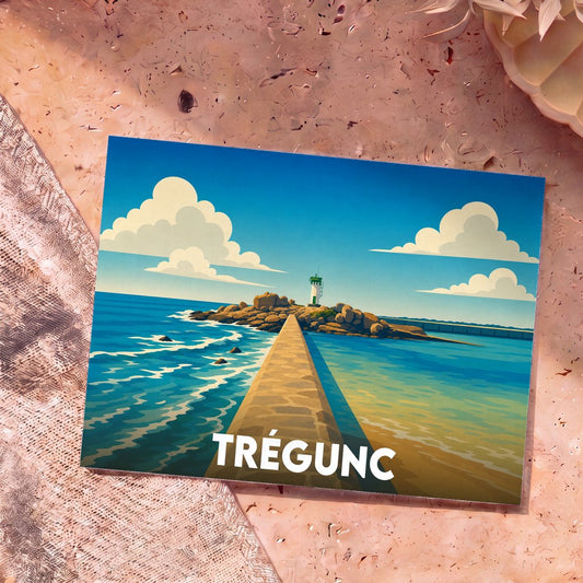 Carte postale souvenir de la ville de Trégunc avec une illustration stylisée d'un phare au bout d'une jetée.