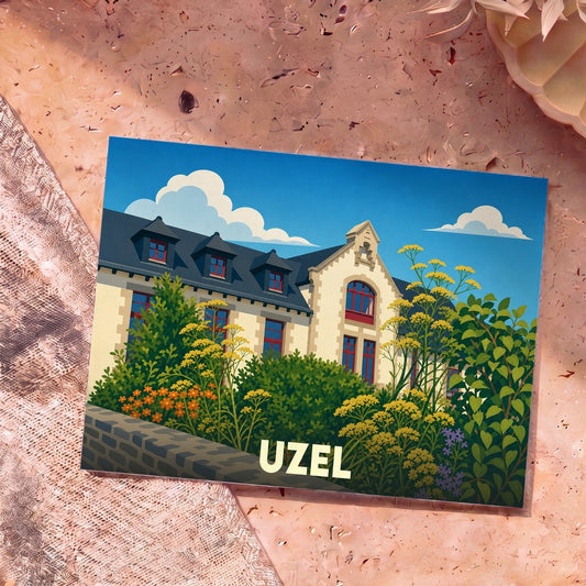Carte postale souvenir de la ville d'Uzel avec une illustration stylisée de son architecture et de sa végétation fleurie.
