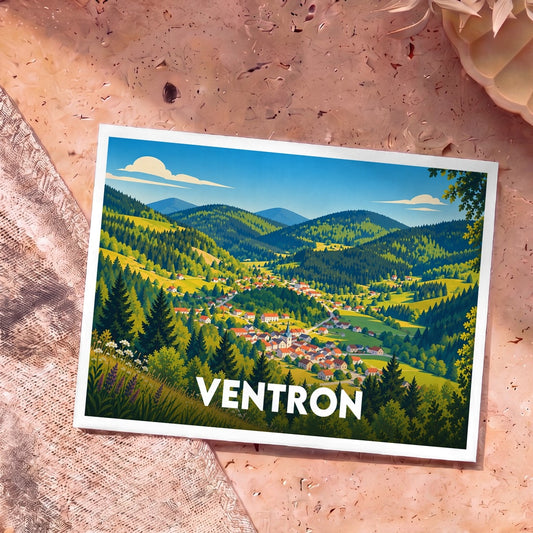 Carte postale souvenir de la ville de Ventron avec une illustration stylisée d'un village de montagne niché dans une vallée verdoyante.