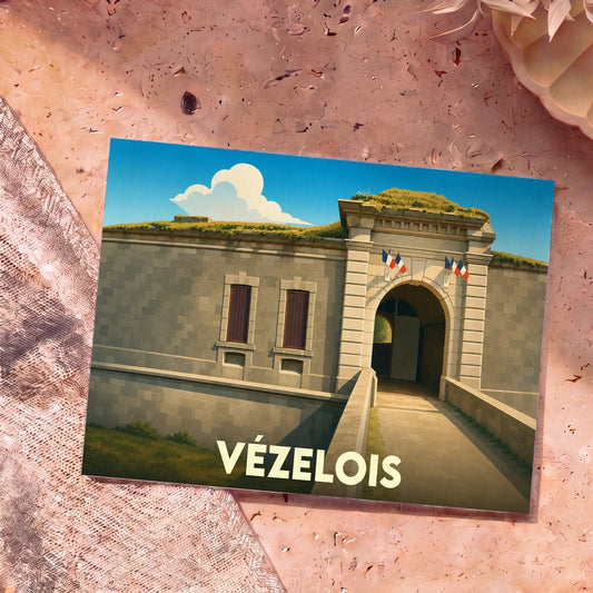 Carte postale souvenir de la ville de Vézelois représentant l'entrée fortifiée de son fort dans un style illustré.