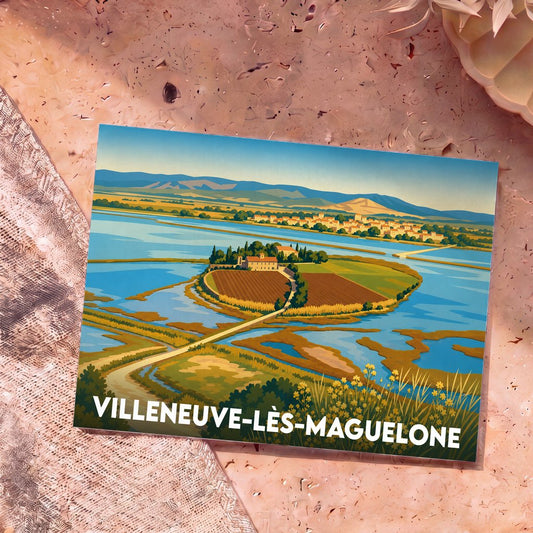 Carte postale souvenir de la ville de Villeneuve-lès-Maguelone avec une illustration stylisée de ses paysages de lagunes.