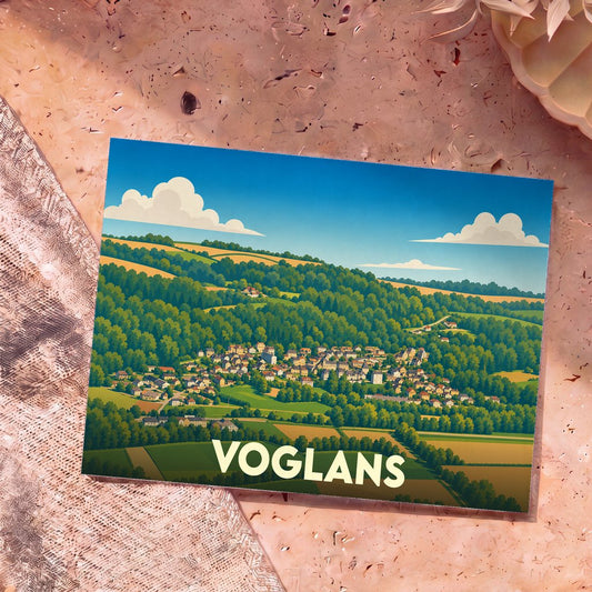 Carte postale souvenir de la ville de Voglans avec une illustration stylisée d'un paysage vallonné.