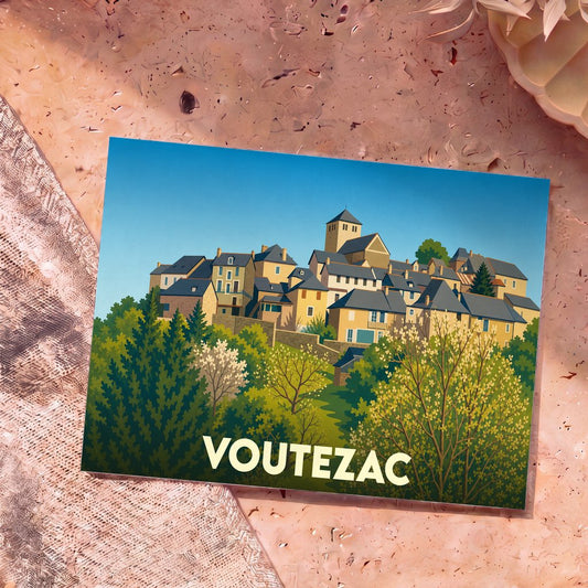 Carte postale souvenir de la ville de Voutezac avec une illustration stylisée de ses maisons perchées.