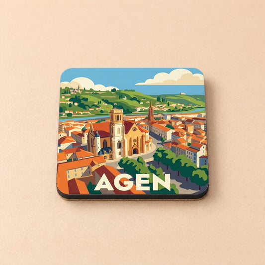 Dessous de verre souvenir de la ville d'Agen arborant une illustration stylisée de son centre historique.
