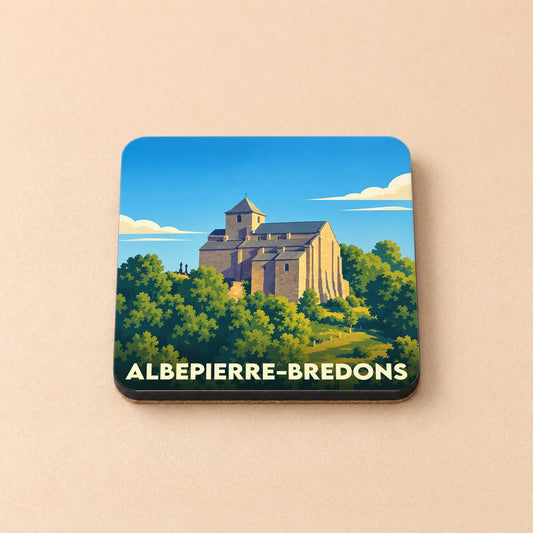 Dessous de verre souvenir de la ville d'Albepierre-Bredons avec une illustration stylisée de son église.