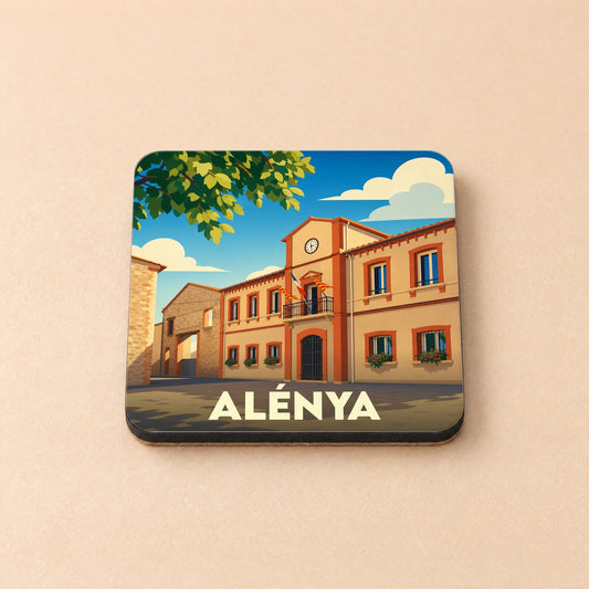 Dessous de verre souvenir de la ville d'Alénya avec une illustration stylisée de son hôtel de ville.