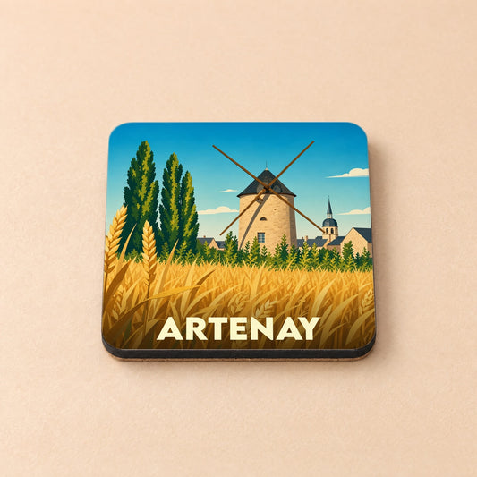 Dessous de verre souvenir de la ville d'Artenay avec une illustration stylisée d'un moulin et d'un champ de blé.